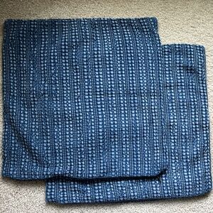 Pottery Barn Indigo Textured 18x18 pillow covers (2).